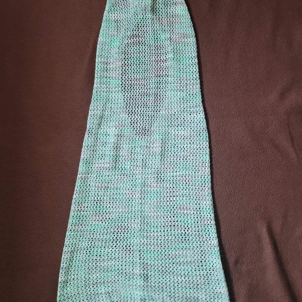Halter dress - Picture 2 of 8